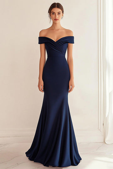 Robe formelle sirène à épaules dénudées et marine froncée